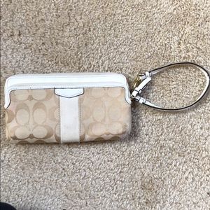 White coach wallet